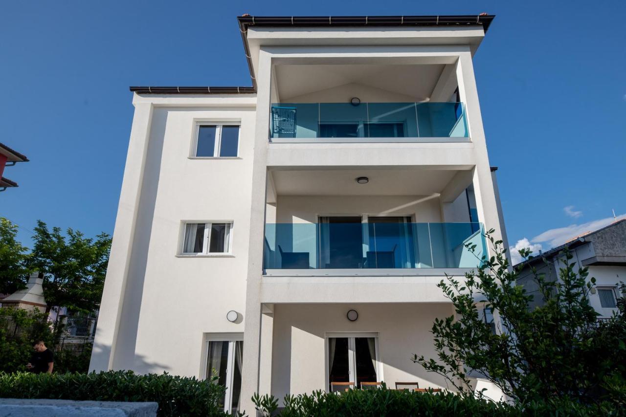 Peaceful Haven Near The Sea-Apartments Torlak Rab Banjol Exterior photo